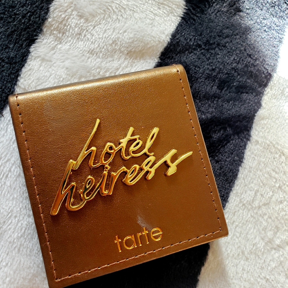 Tarte Hotel Heiress Bronzer